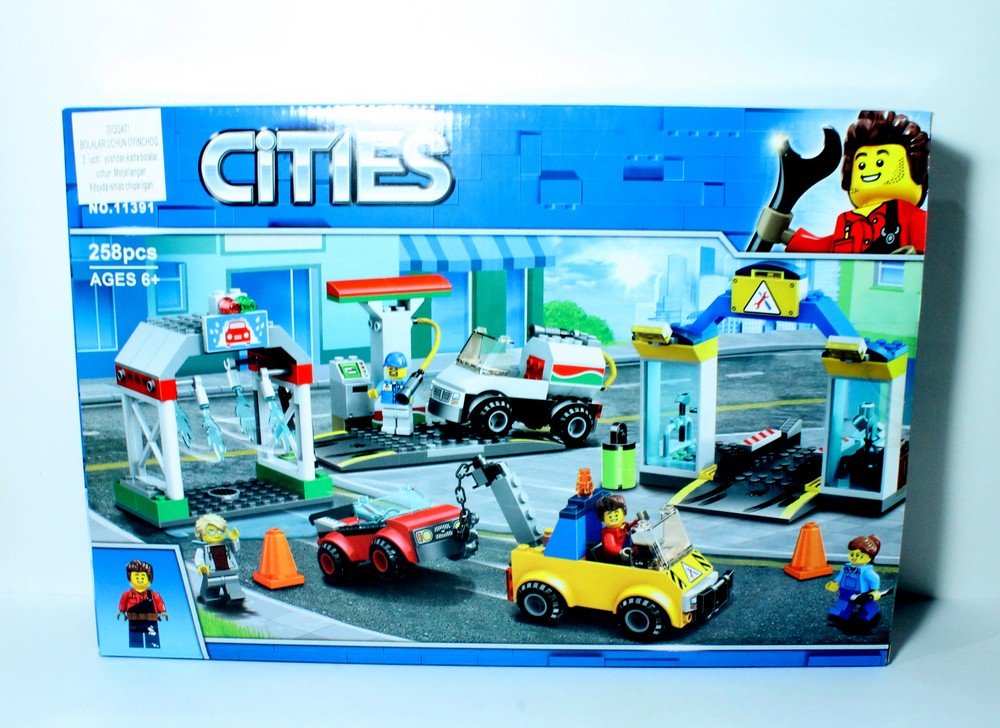Игрушка-лего 258 деталей Cities "Комби" 11391